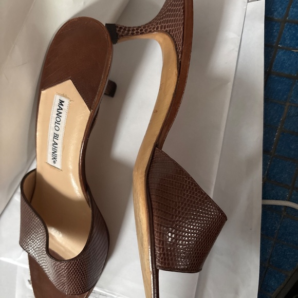 Manila Blahnik dark brown stunning lizard sandals - Picture 7 of 9
